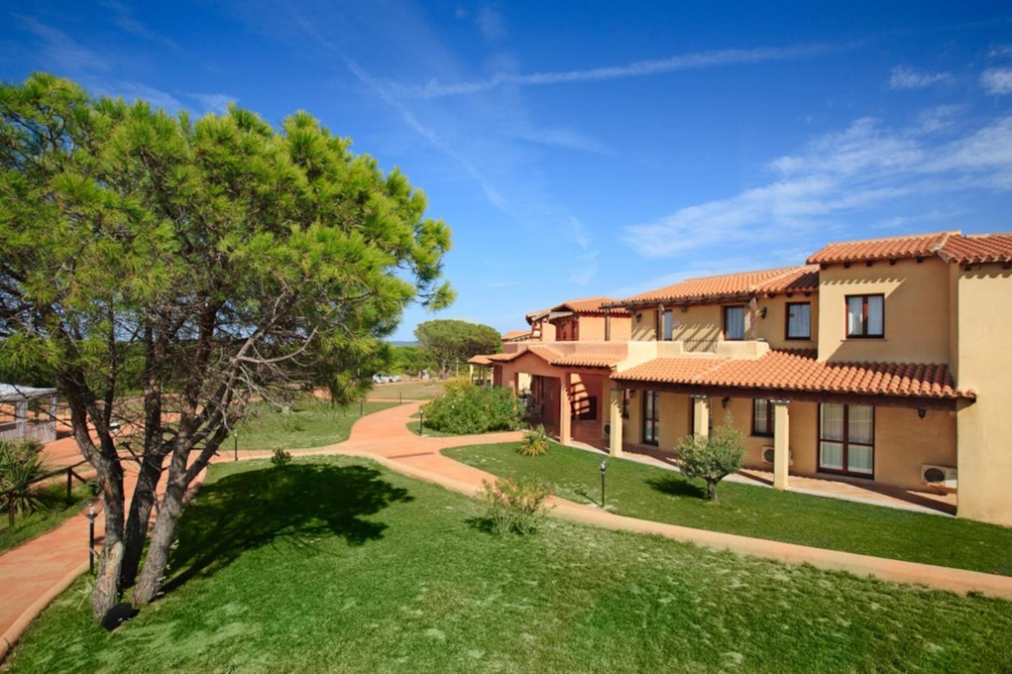 Residence Baia Dei Mirti Vignola Mare Extérieur photo