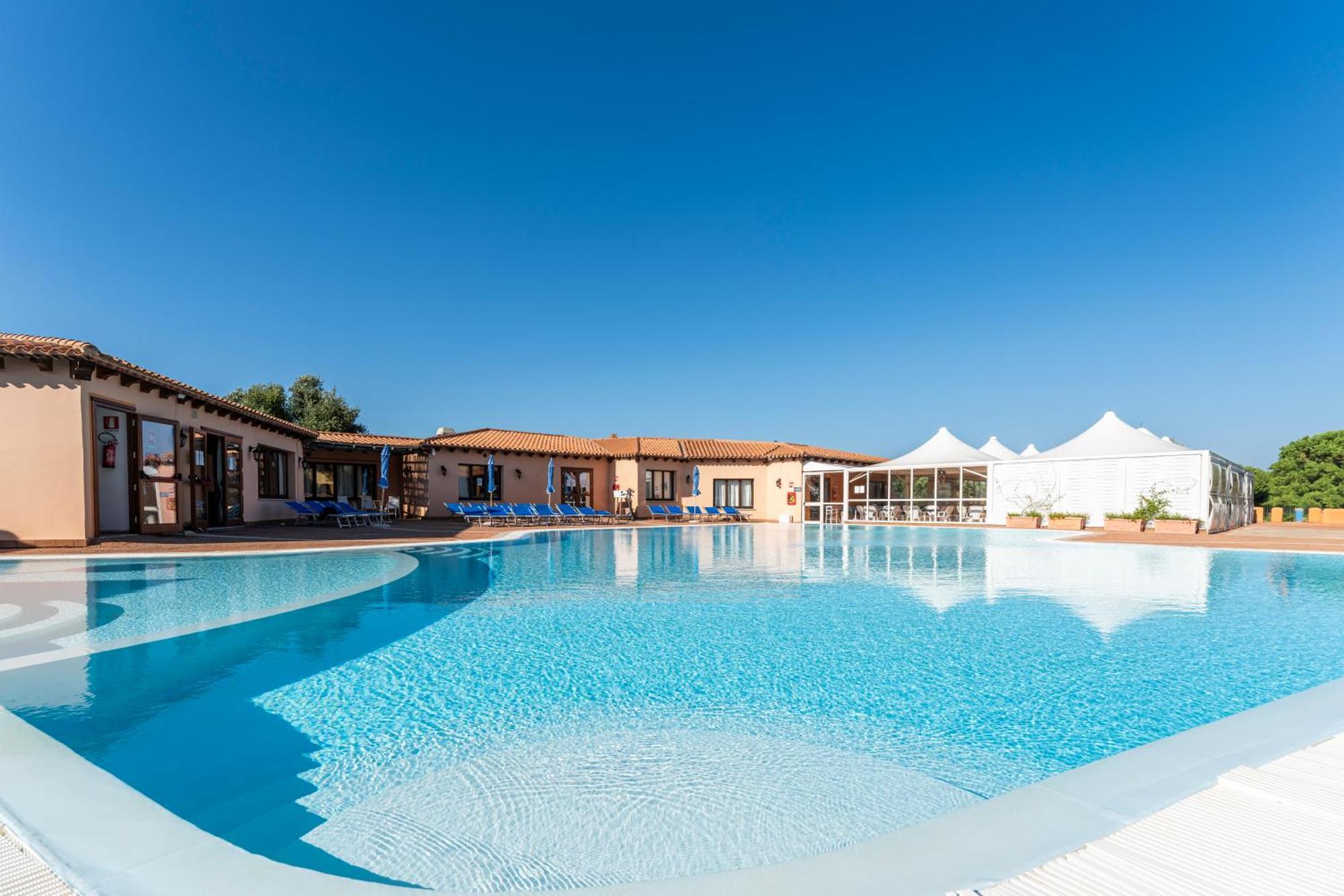 Residence Baia Dei Mirti Vignola Mare Extérieur photo