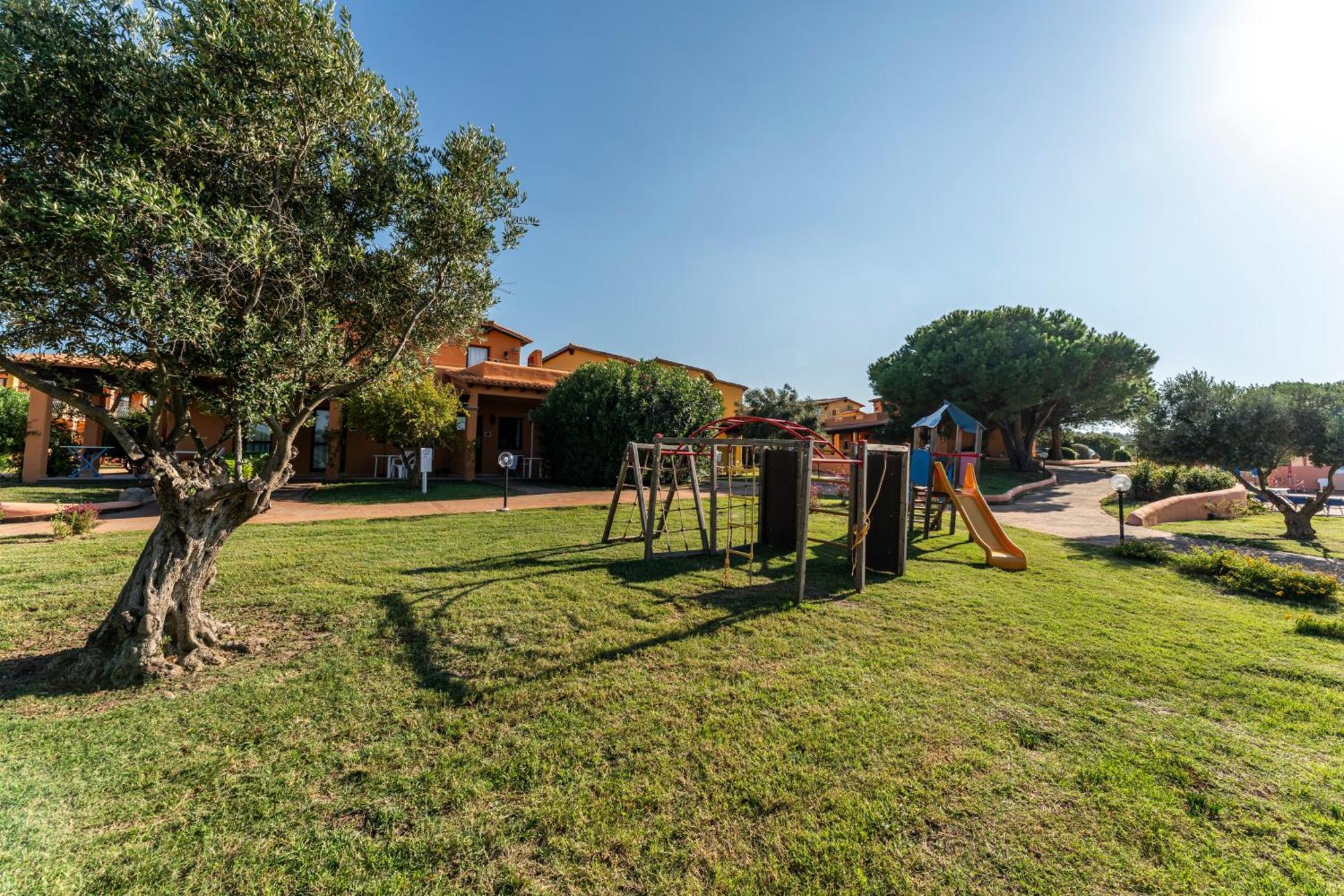 Residence Baia Dei Mirti Vignola Mare Extérieur photo