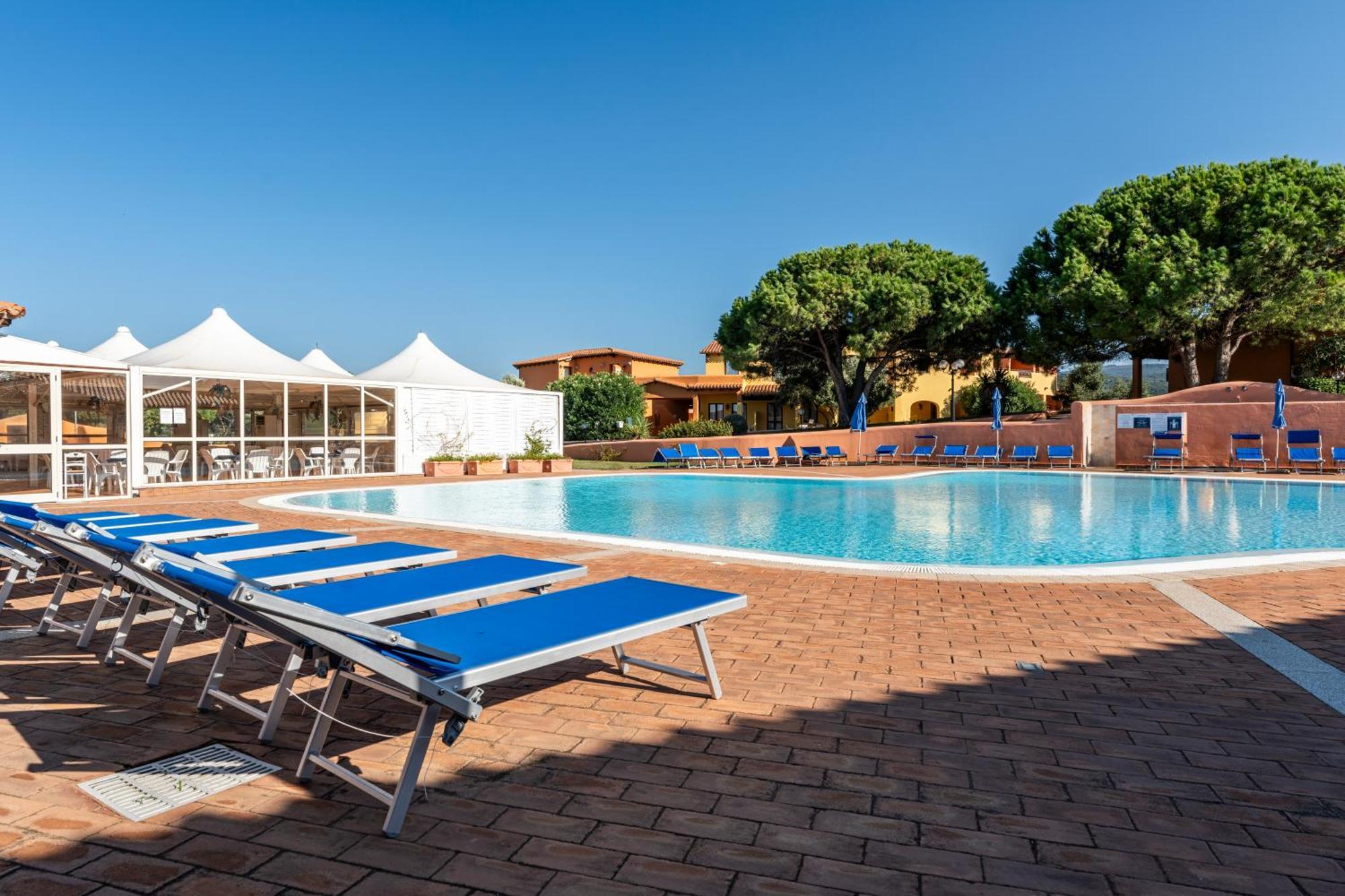 Residence Baia Dei Mirti Vignola Mare Extérieur photo